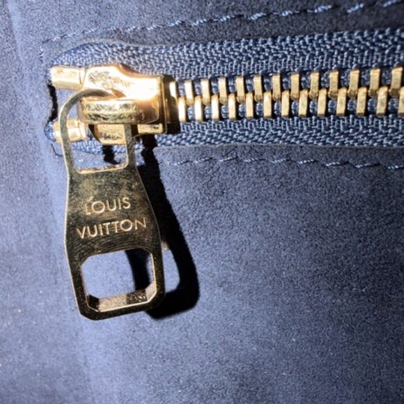 Louis Vuitton Neverfull MM Monogram Empreinte Leather Tote Bag - Picture 2 of 7